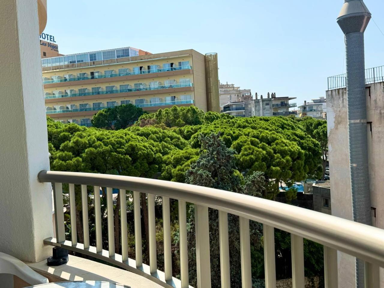 Apartsalou Bilbao Salou Exterior foto